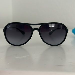 black ray back sunglasses